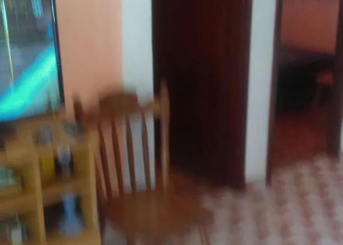 Peaceful House In Tribunj דירה *