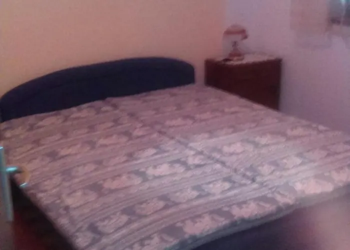 Peaceful House In Tribunj דירה Tribalj